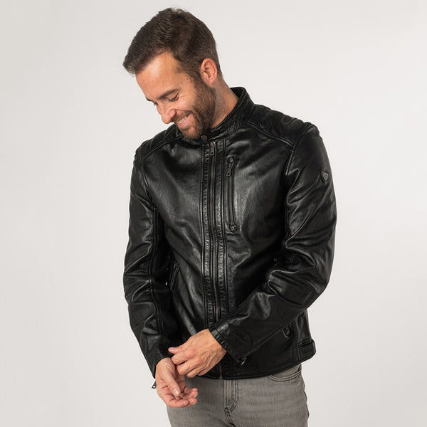 MAU - MMCORTNEY-9000