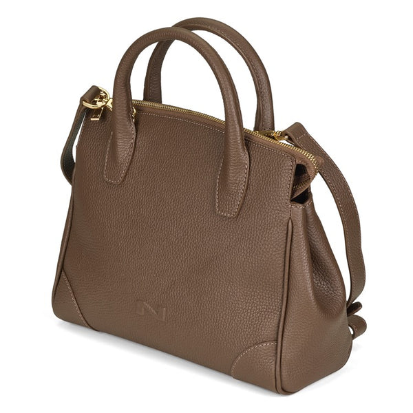 NAT - 0519 LITTLE NAOMIE