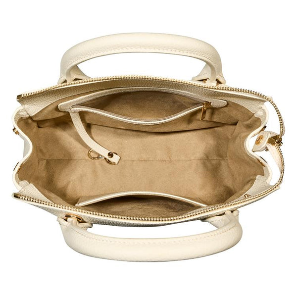 NAT - 0519 LITTLE NAOMIE