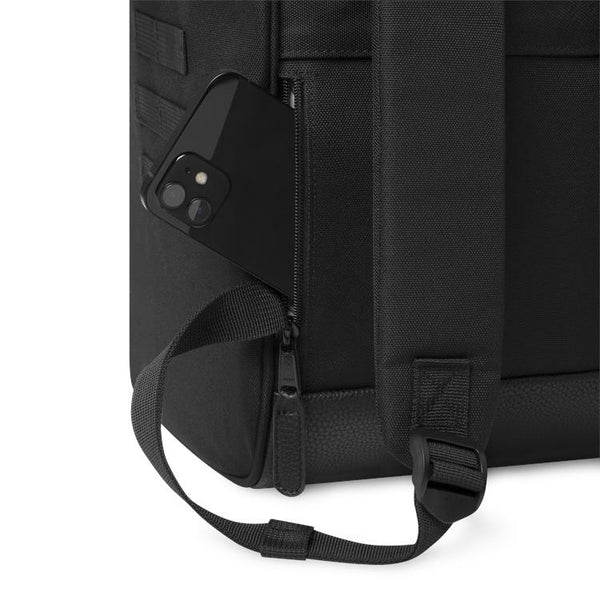 CAB - ADVENTURER L BERLIN