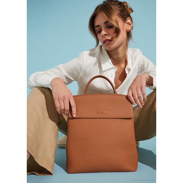 NAT - 0022 CASSANDRA