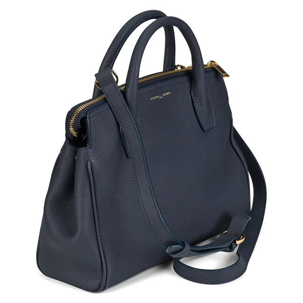 NAT - 0519 LITTLE NAOMIE