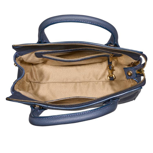 NAT - 0519 LITTLE NAOMIE