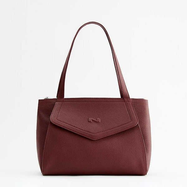 NAT - 2408 MADELEINE